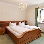 Otel Bergfried & Schoenblick 3*